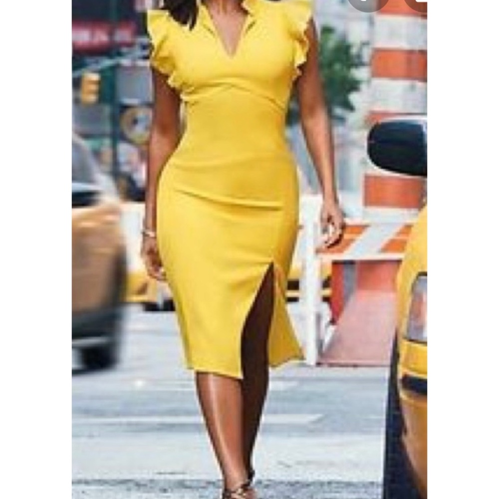 V-necked Ruffled Mustard Yellow Dress🌻